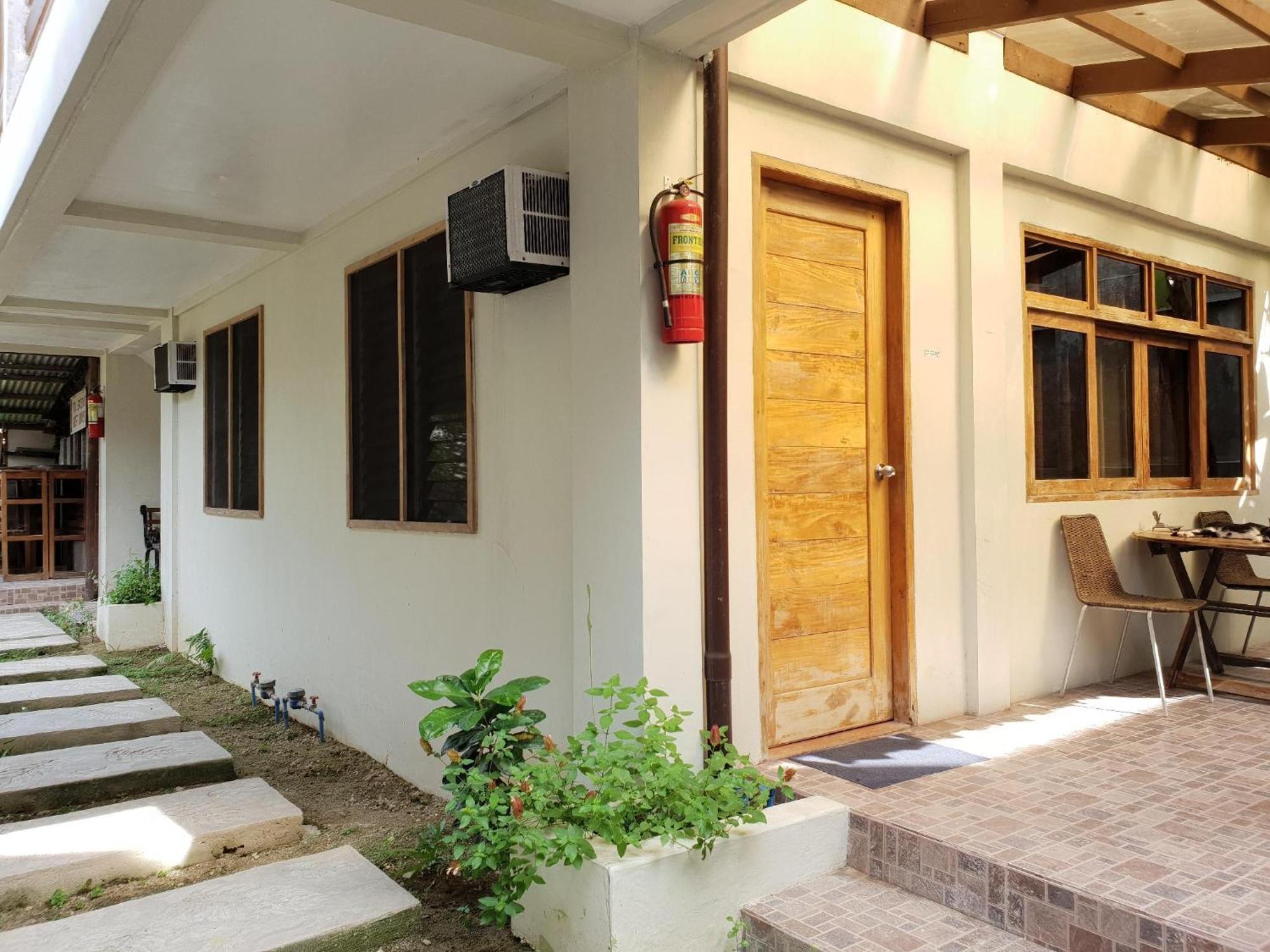 Urbanview Bnky Bed And Breakfast Palawan By Reddoorz El Nido Exterior photo